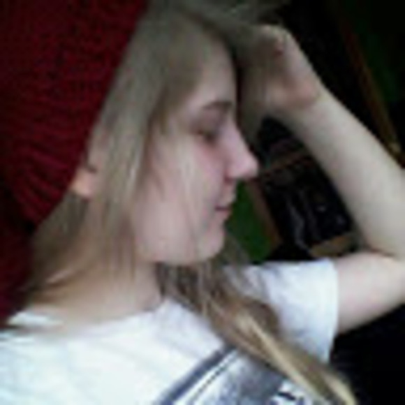 Meet your Posher, Macy - Picture 1 of 1